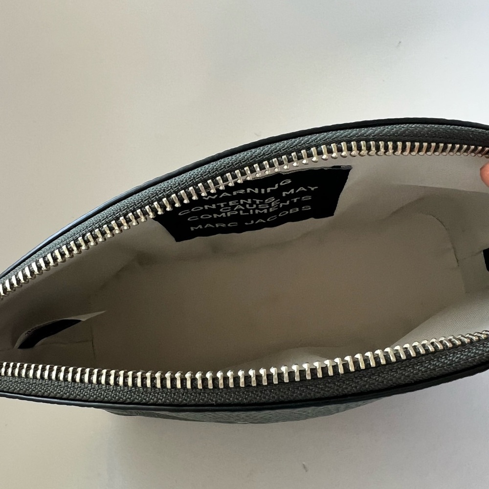 Marc Jacobs Dark Green Cosmetic Pouch - Picture 4 of 4